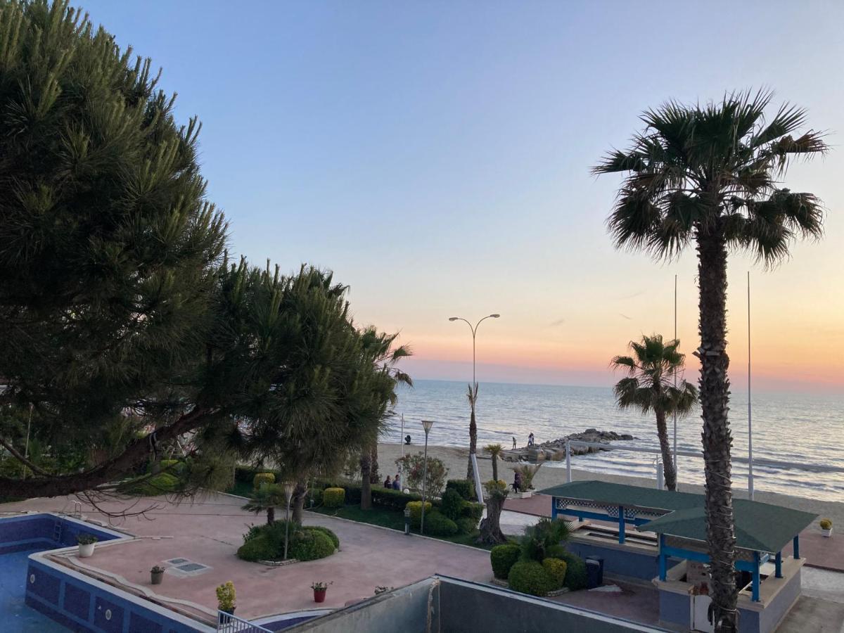 Fiona's Sea View *