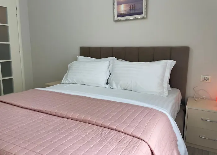Fiona\'S Sea View Apartment