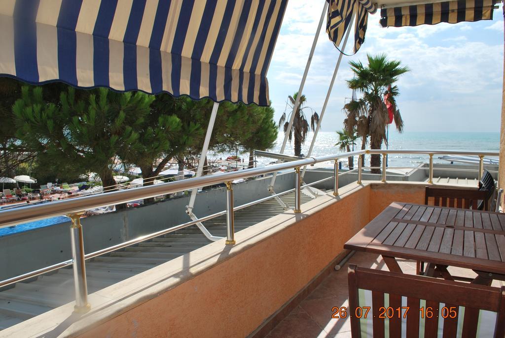 Fiona's Sea View * Golem (Tirana)